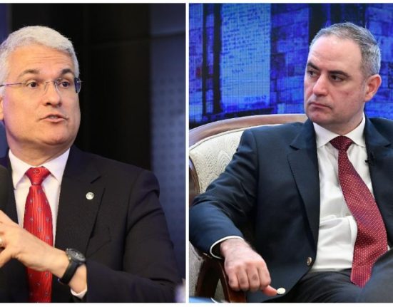 Patru ministri din Guvernul Bolojan se afla la Washington pentru discutii cu FMI si Banca Mondiala