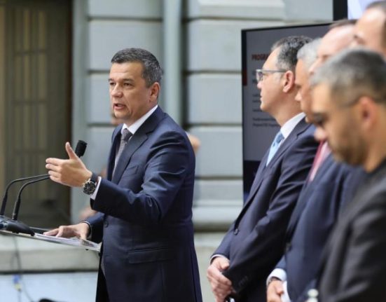 Politico Acordul PSD AUR testeaza credibilitatea socialistilor europeni Costul este