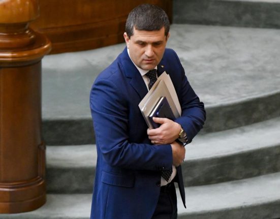 Radu Miruta este acuzat ca a contestat proiectul Cea mai moderna arma de asalt fabricata la Cugir