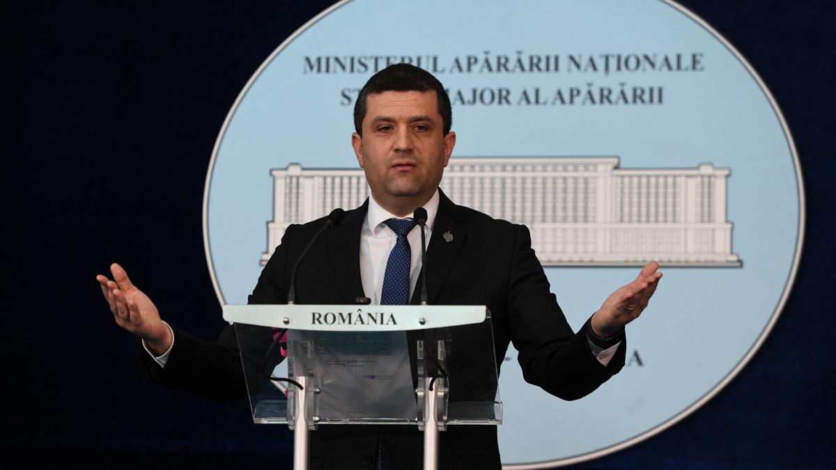 Radu Miruță, descoperit cu minciuna: Ce lipsește din CV-ul ministrului USR al Apărării. Informații false... 1 Radu Mirutza descoperit cu minciuna Ce lipseste din CV ul ministrului USR al Apararii Informatzii false