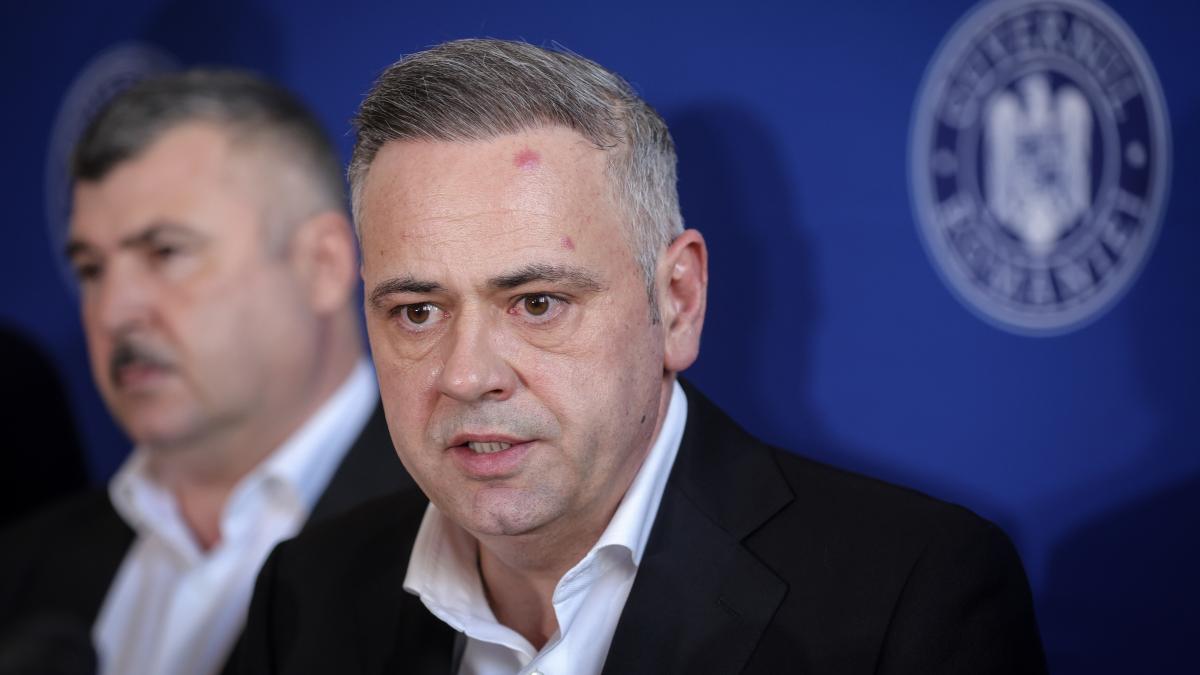 Scandal in Guvern Florin Barbu solicita ca fermierii sa achizitioneze motorina fara accize si TVA direct de