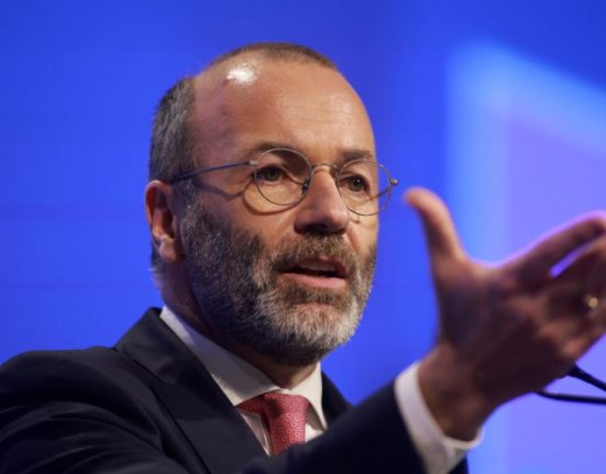 Scandal in Parlamentul European din cauza crizei politice din Romania Manfred Weber s a conflictat cu