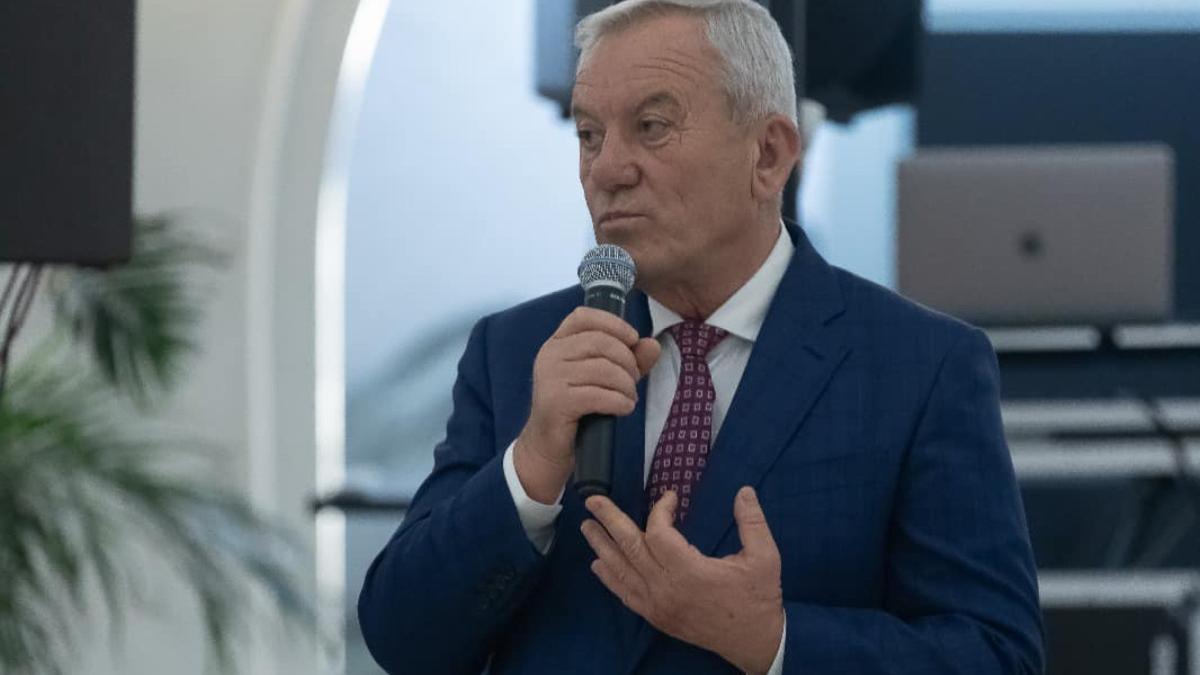 Constantin Toma îl critică pe Grindeanu și afirmă că nu este singurul "bolojenist" din PSD: "Sunt mai multe..." 1 constantin toma il critica pe grindeanu si afirma ca nu este singurul bolojenist din PSD sunt mai multe