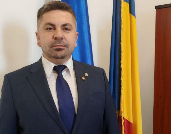 Ce declara senatorul care a semnat motiunea si s a razgandit Am vorbit cu Dumnezeu Vreau sa salvez PSD