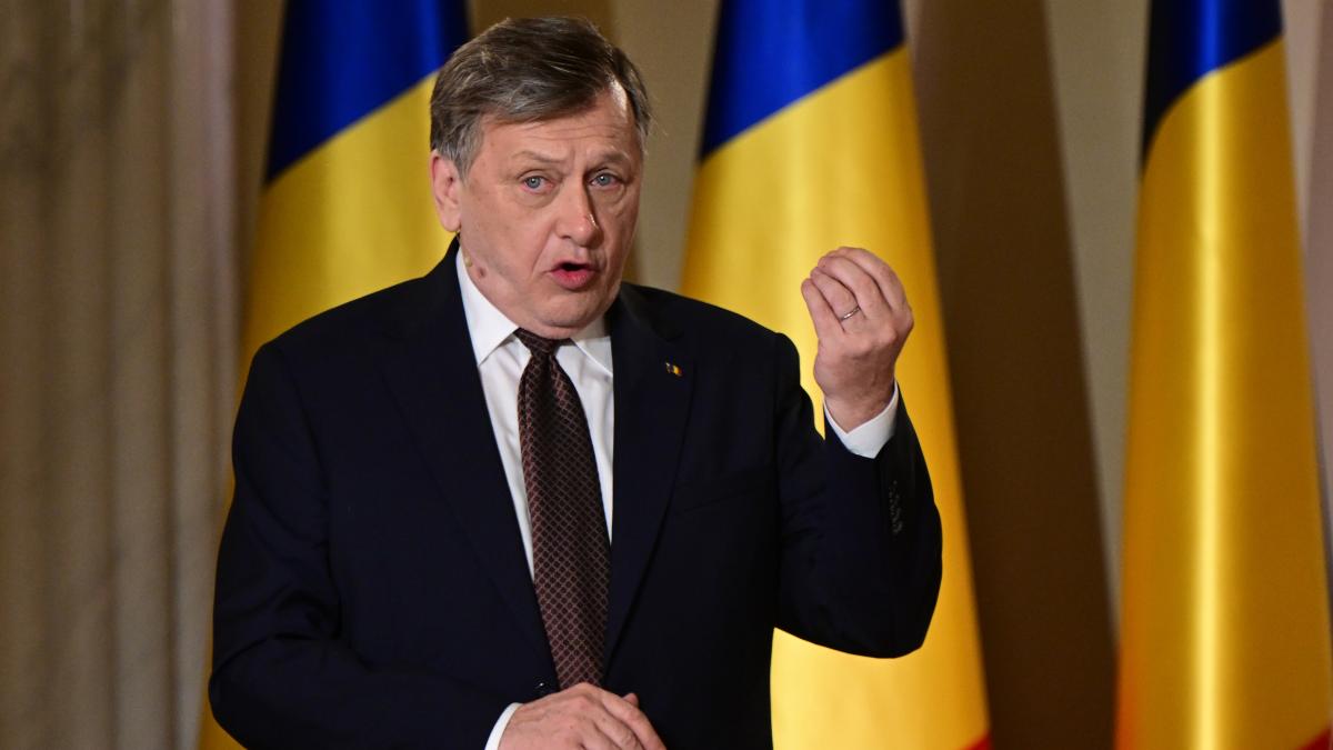 Crin Antonescu despre criza guvernamentala Bolojan si sustinatorii sai intentioneaza sa exercite presiune