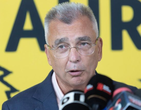 Peiu dupa votul de la motiune Ne indreptam spre alegeri anticipate Ce spune despre intrarea