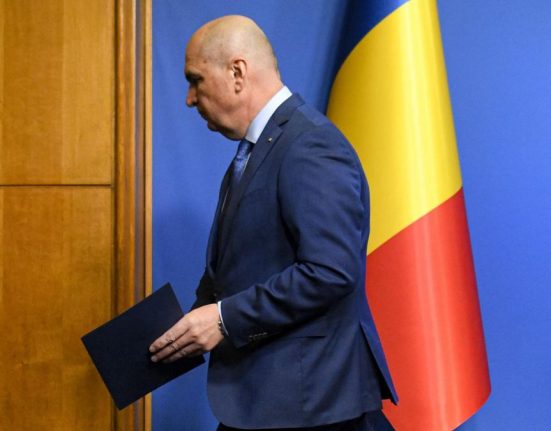Primii parlamentari care declara ca nu vor vota motiunea anti Bolojan desi au semnat in favoarea ei