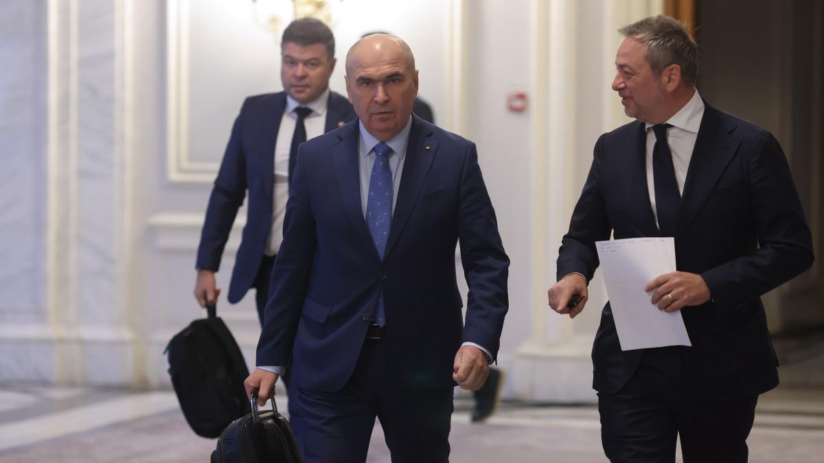 Surse: S-ar fi promis chiar și posturi de consul pentru sprijinul la voturile pentru moțiunea de cenzură... 1 Surse S ar fi promis chiar si posturi de consul pentru sprijinul la voturile pentru motiunea de cenzura