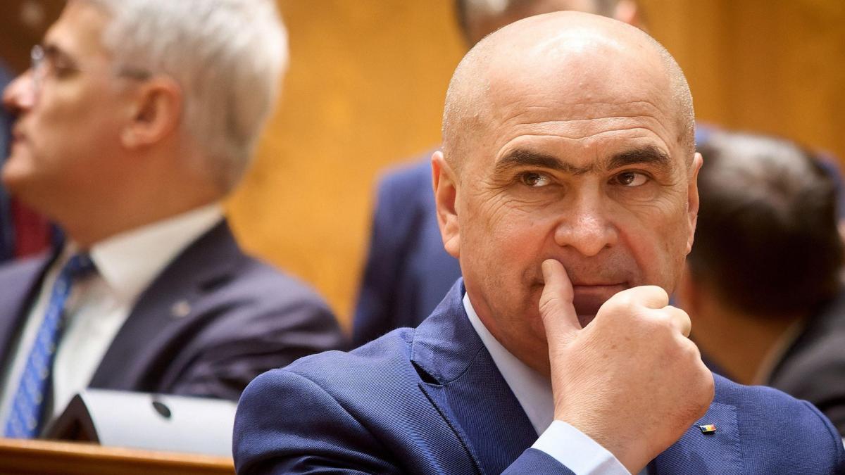 Surse Trei echipe din PNL negociaza direct cu parlamentarii AUR si din alte partide pentru a