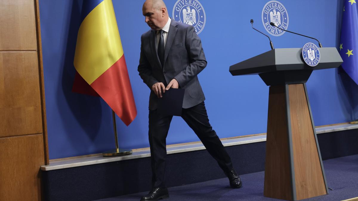 Scenarii după moțiune. Ce va face Ilie Bolojan dacă Guvernul nu va trece testul de marți. Ce declara... 1 scenarii dupa motIune ce va face ilie bolojan daca guvernul nu va trece testul de marti ce declara