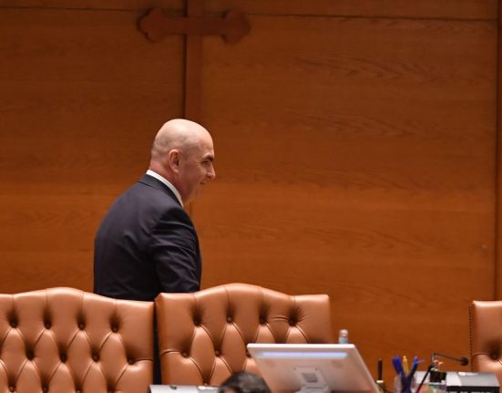 Bolojan anunta adoptarea unor legi esentiale pentru reformele din PNRR Romania evita penalizari de