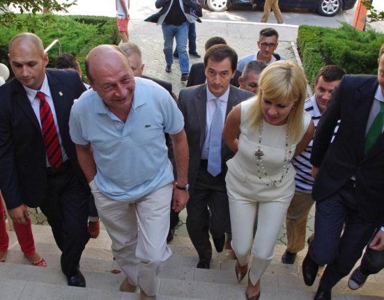 Gheorghe Stefan Pinalty dezvaluie cum a reusit Siegfried Muresan sa figureze pe lista PMP pentru alegerile europarlamentare