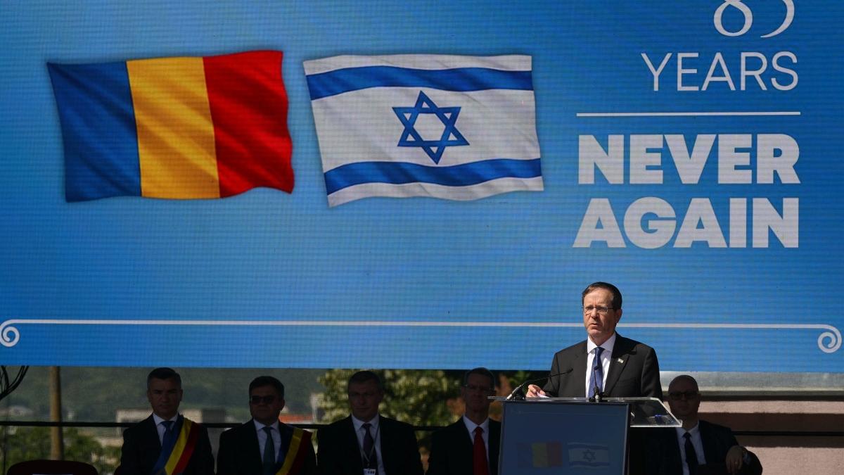 Președintele Israelului, la Iași: „Cum a fost posibil ca într-un mare oraș european să fie șterse..." 1 Presedintele Israelului la Iasi Cum a fost posibil ca intr un mare oras european sa fie sterse