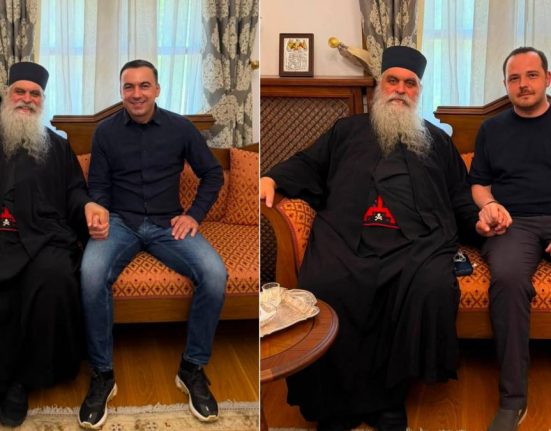 Bogdan Ivan si Alexandru Rogobete au calatorit impreuna la Muntele Athos Functiile trec dar binele