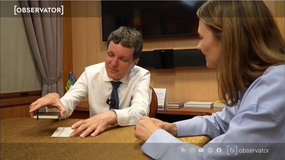Ce contine caretelul lui Nicusor Dan un amestec de chestiuni personale si informatii mai putin cunoscute