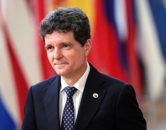 Nicusior Dan isi exprim sperana c criza politic se va ncheia n aceast var Rspunsul nu depinde de mine ci de