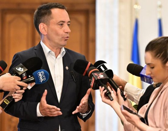 UDMR soliciata PSD si PNL sa lase deoparte liniile rosii Csoma Botond Se cearta ca la gradinita