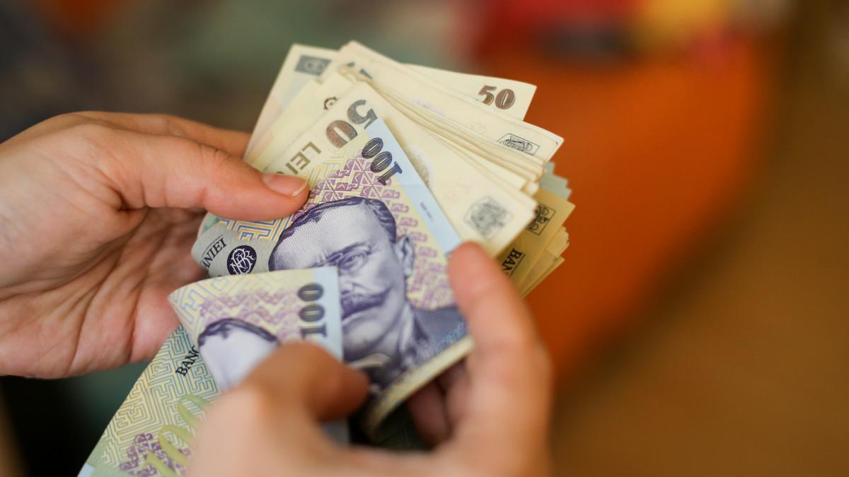document noua legislatie privind salarizarea cine va primi compensatii salariale spor dublu pentru