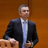 Bolojan: Guvernul viitor trebuie să indexeze pensiile și salariile în 2027
