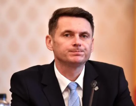 Fifor vrea explicații pentru prezența a trei generali la audierea lui Miruță