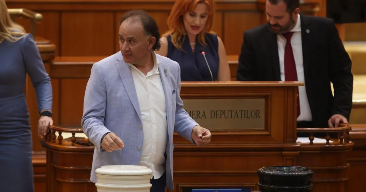 Murad: Simion e de acord să negocieze cu PSD. Altfel, demisionăm din Parlament 1 Murad: Simion e de acord să negocieze cu PSD. Altfel, demisionăm din Parlament