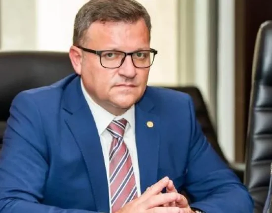 Mureșan anunță: companii la bursă, TVA redus și fără taxe noi