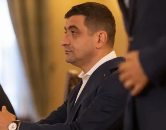 Mureșan își prezintă programul de guvernare și anunță discuții cu PNL, USR și UDMR
