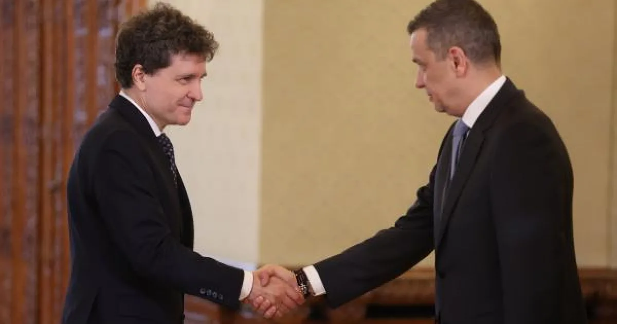 Nicușor Dan exclude dizolvarea Parlamentului: „Nu alegeri anticipate” 1 Nicușor Dan exclude dizolvarea Parlamentului: „Nu alegeri anticipate”