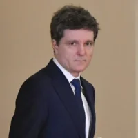 Radu Miruță a mers cu trei generali la audieri în Parlament. Nu trebuia să facă asta