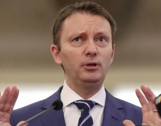 Siegfried Mureșan o atacă pe Olguța Vasilescu: Mai bine și-ar trimite soțul la serviciu