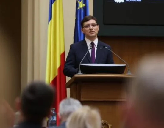 Siegfried Mureșan vrea discuție cu Grindeanu în Parlament, nu la sediul PSD