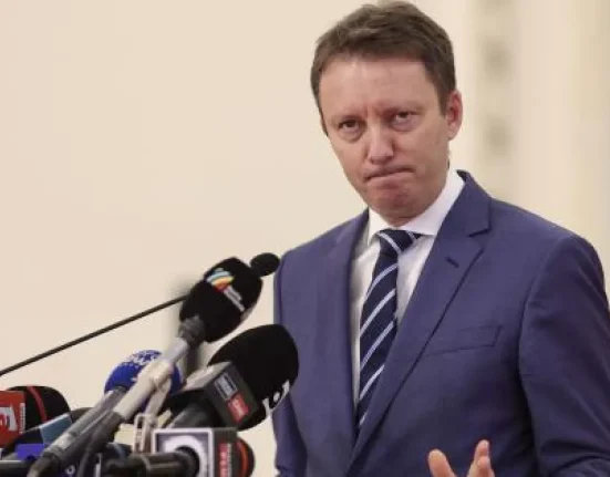 Victor Negrescu: Nimeni de la Bruxelles nu a cerut PSD să voteze Guvernul Mureșan