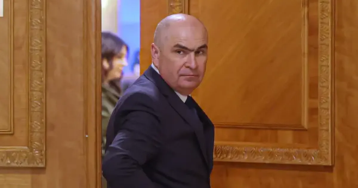 Anunț fals al Dianei Șoșoacă: latina se trage din română, Vaticanul a aprobat