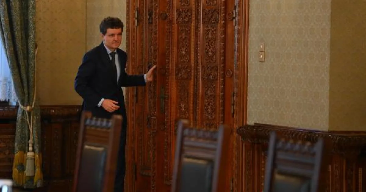 AUR îi răspunde lui Nicușor Dan: Constituția nu îi dă voie să aleagă partidele
