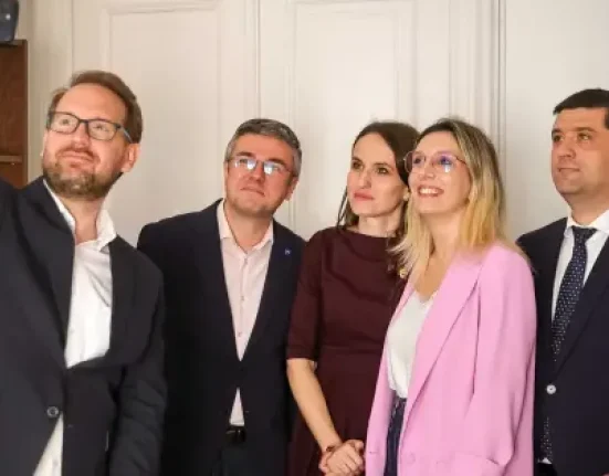 Buzoianu o acuză pe Intotero că a blocat „Radarul Balastierelor”