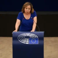 Europenii renunță la credite ipotecare din cauza dobânzilor mari