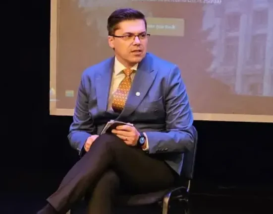 Kelemen Hunor cere angajarea răspunderii pe Legea salarizării: „Necesită mici ajustări”