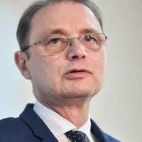 Luca Niculescu: Avem o plajă unde putem lucra, fără tăieri masive