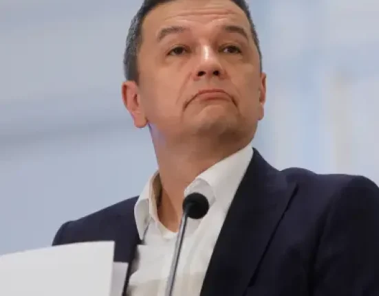 Luptă în USR: Miruță vs Buzoianu. Miza: polul de dreapta și scaunul lui Fritz