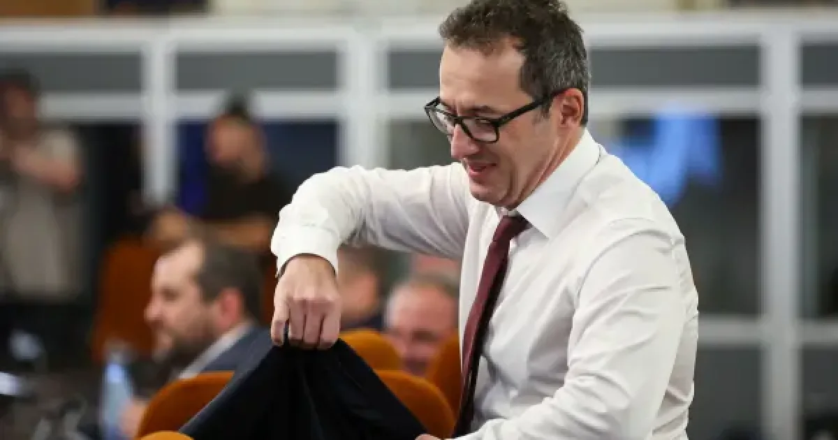 Neacșu ia în calcul și șefia Curții de Conturi, dar preferă Ministerul de Interne
