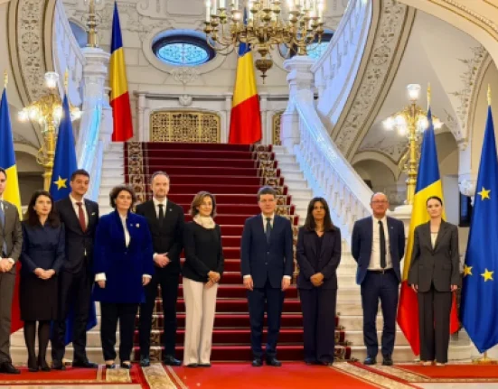 Nicușor Dan: Democrația, provocată de comunicarea pe rețelele sociale