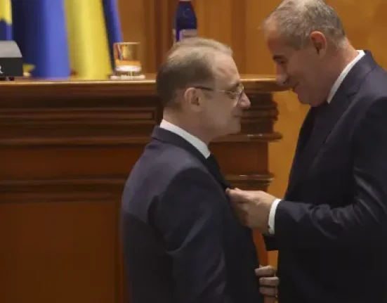Noul premier nu exclude creșterea taxelor. Ce spune despre pensii și CASS