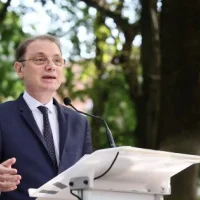 Pe cine ar păstra Luca Niculescu în guvernul său? Nazare e clar un ministru foarte bun
