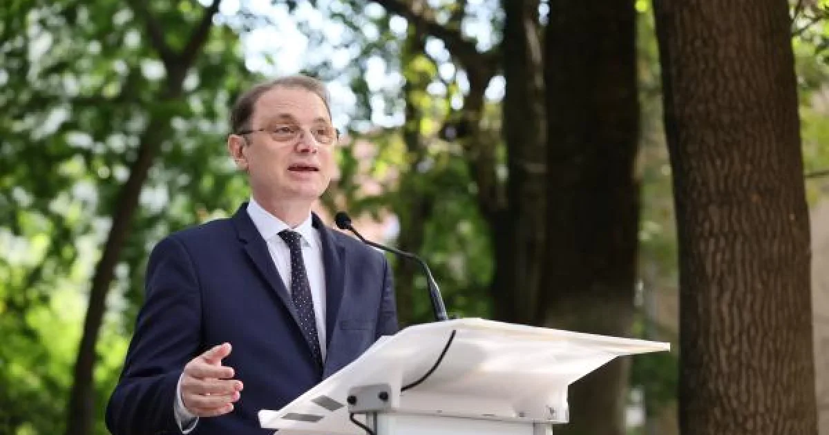 Pe cine ar păstra Luca Niculescu în guvernul său? Nazare e clar un ministru foarte bun 1 Pe cine ar păstra Luca Niculescu în guvernul său? Nazare e clar un ministru foarte bun