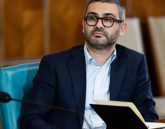 Pensii indexate anul viitor și ajutoare de 300-500 lei pentru pensionari