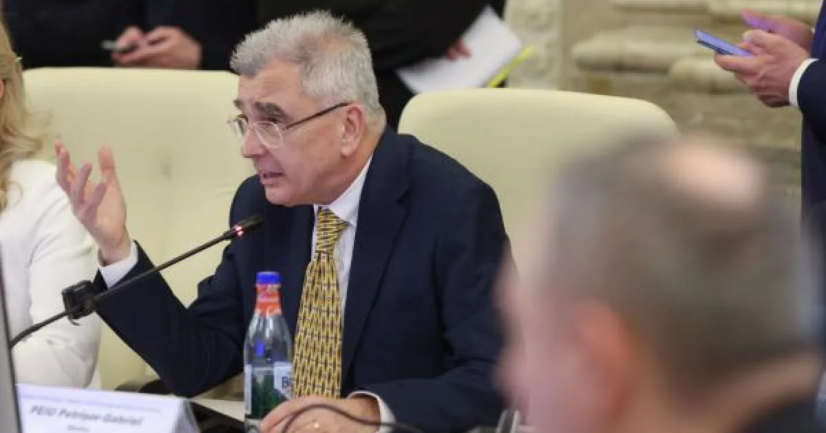 PSD ar accepta rocada cu PNL la Guvern după condiția lui Nicușor Dan