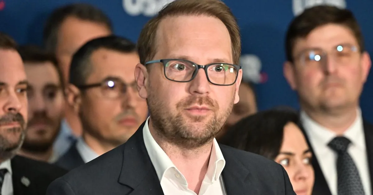 PSD îi cere lui Fritz să demisioneze de la USR: „Să își caute de lucru în privat” 1 PSD îi cere lui Fritz să demisioneze de la USR: „Să își caute de lucru în privat”
