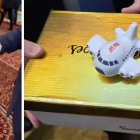Simion: Bolojan e șantajat să voteze Guvernul Niculescu. „Cu ce vă au la mână?”