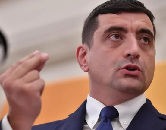 Simion cere comisie de anchetă pentru muncitorii aduși din Asia și Africa