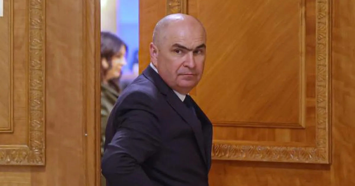 Simion: România e „țară bananieră sau juntă” la Bruxelles. Protest AUR 1 Simion: România e „țară bananieră sau juntă” la Bruxelles. Protest AUR